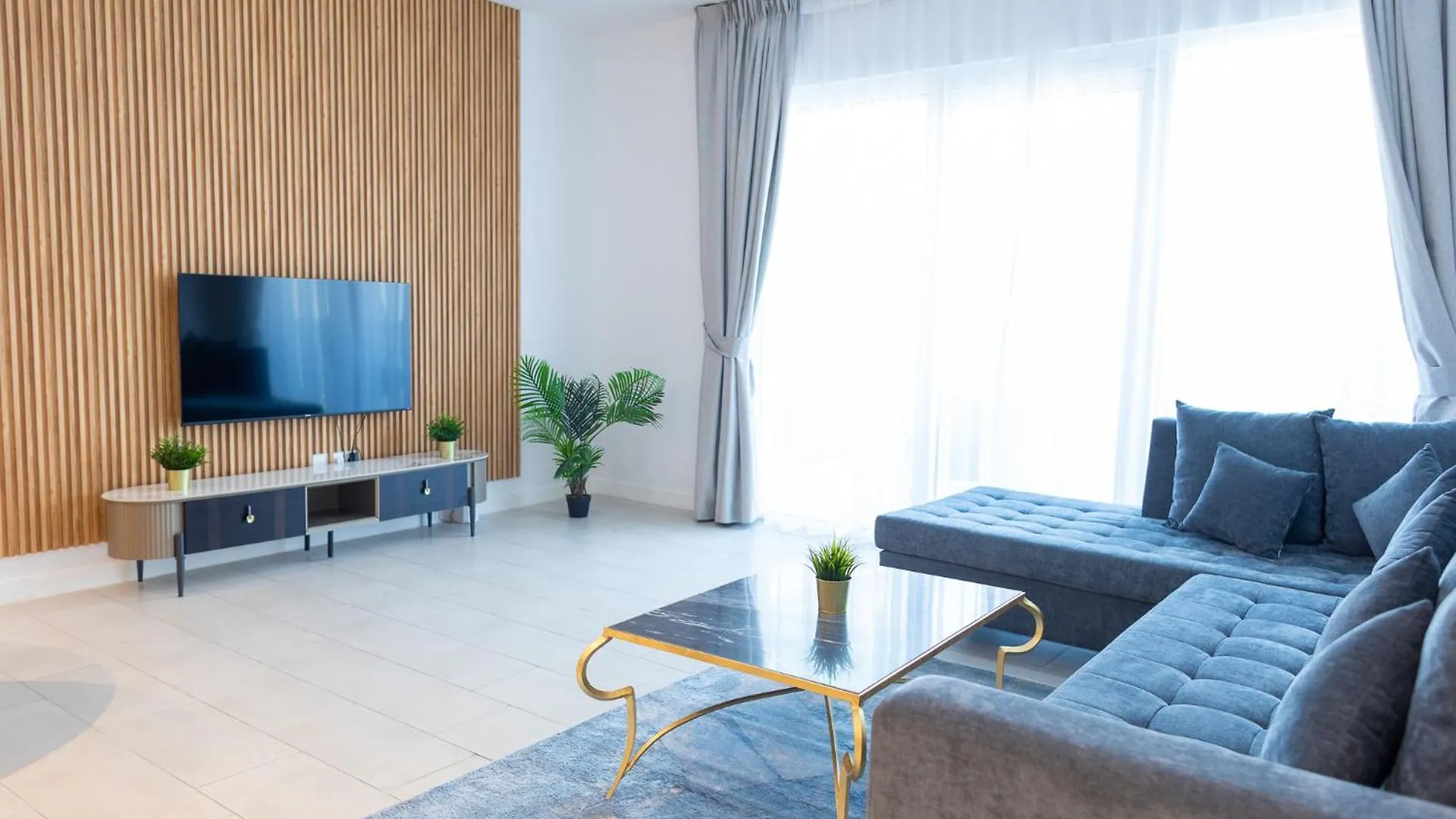 La Vie Beach Front Jbr Apartment By Happy Season Dubai 0*,  United Arab Emirates