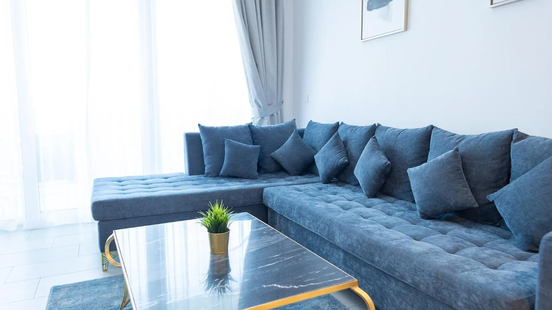 La Vie Beach Front Jbr Apartment By Happy Season Dubai