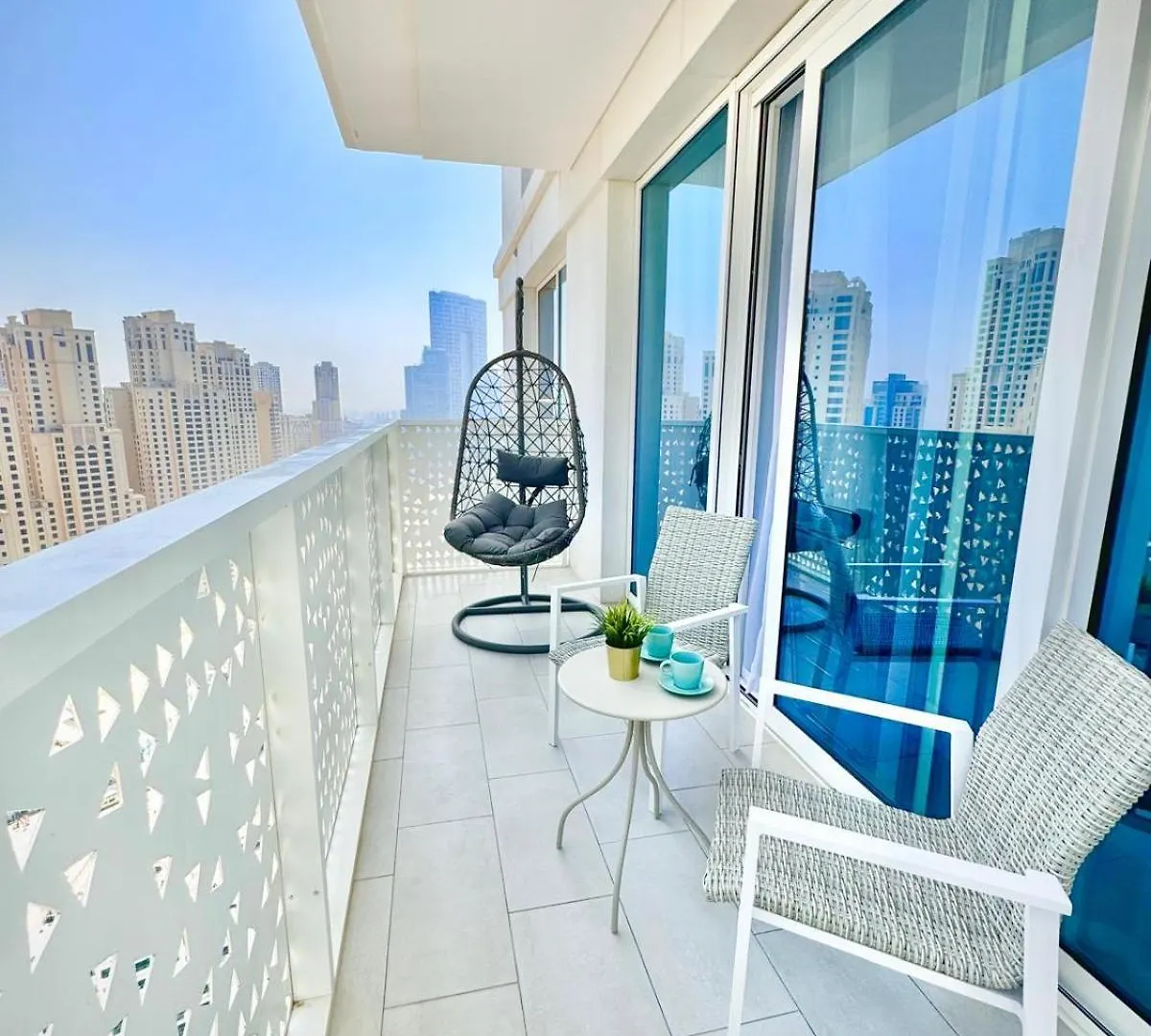La Vie Beach Front Jbr Apartment By Happy Season Dubai United Arab Emirates