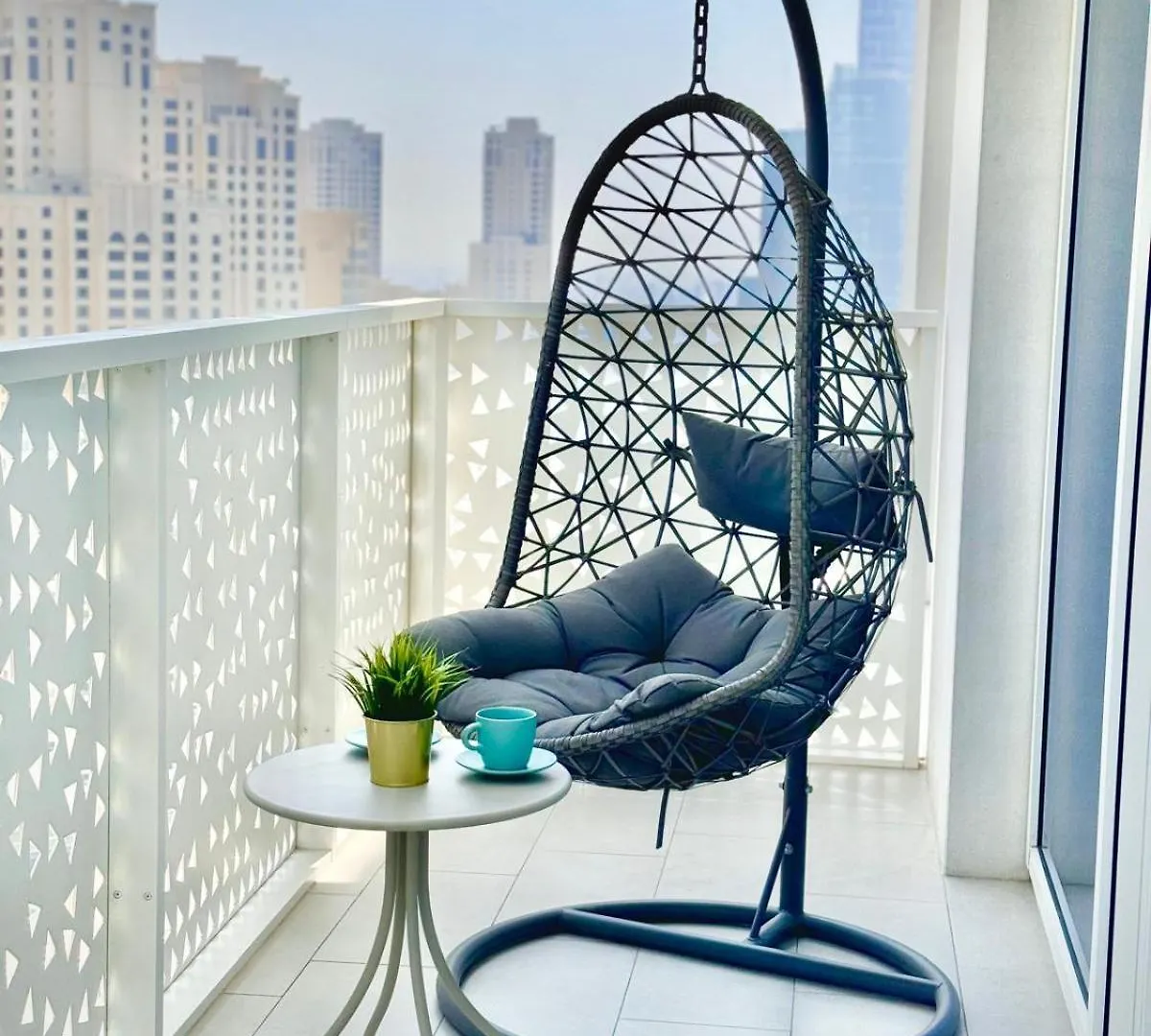 La Vie Beach Front Jbr Apartment By Happy Season Dubai