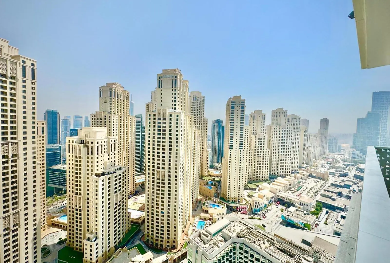 La Vie Beach Front Jbr Apartment By Happy Season Dubai United Arab Emirates