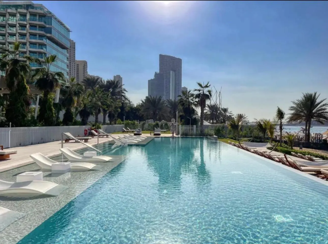 La Vie Beach Front Jbr Apartment By Happy Season Dubai United Arab Emirates